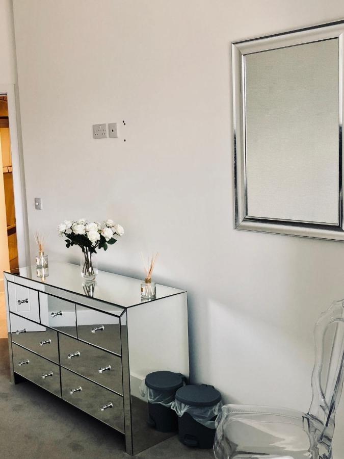 Snapos Luxury Serviced Apartment - Meridian House Μπέντφορντ Εξωτερικό φωτογραφία